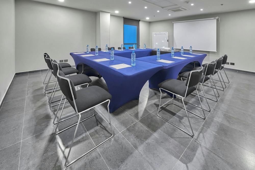 City Express by Marriott Queretaro Jurica 65/71