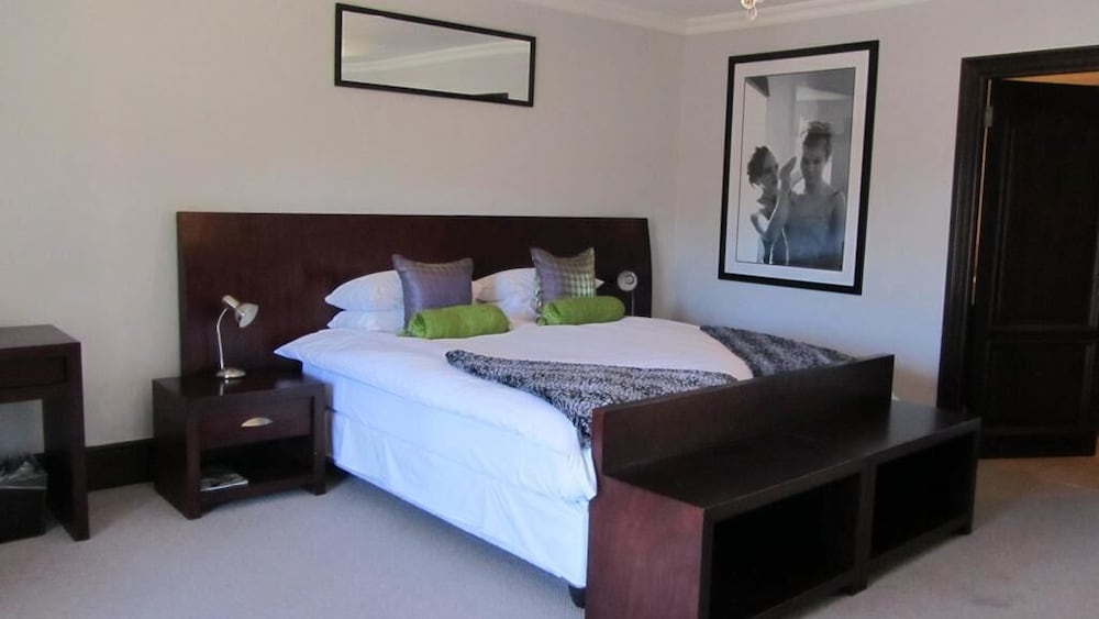 Cape Riviera Guesthouse 6/50