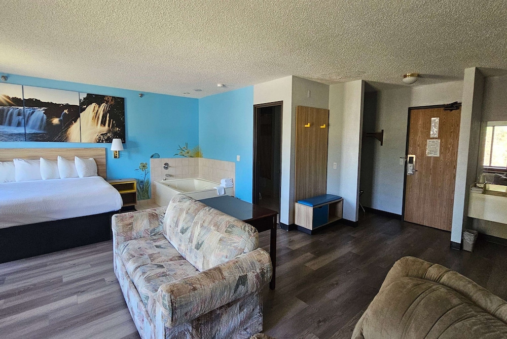 Days Inn by Wyndham Ozark Springfield 9/22