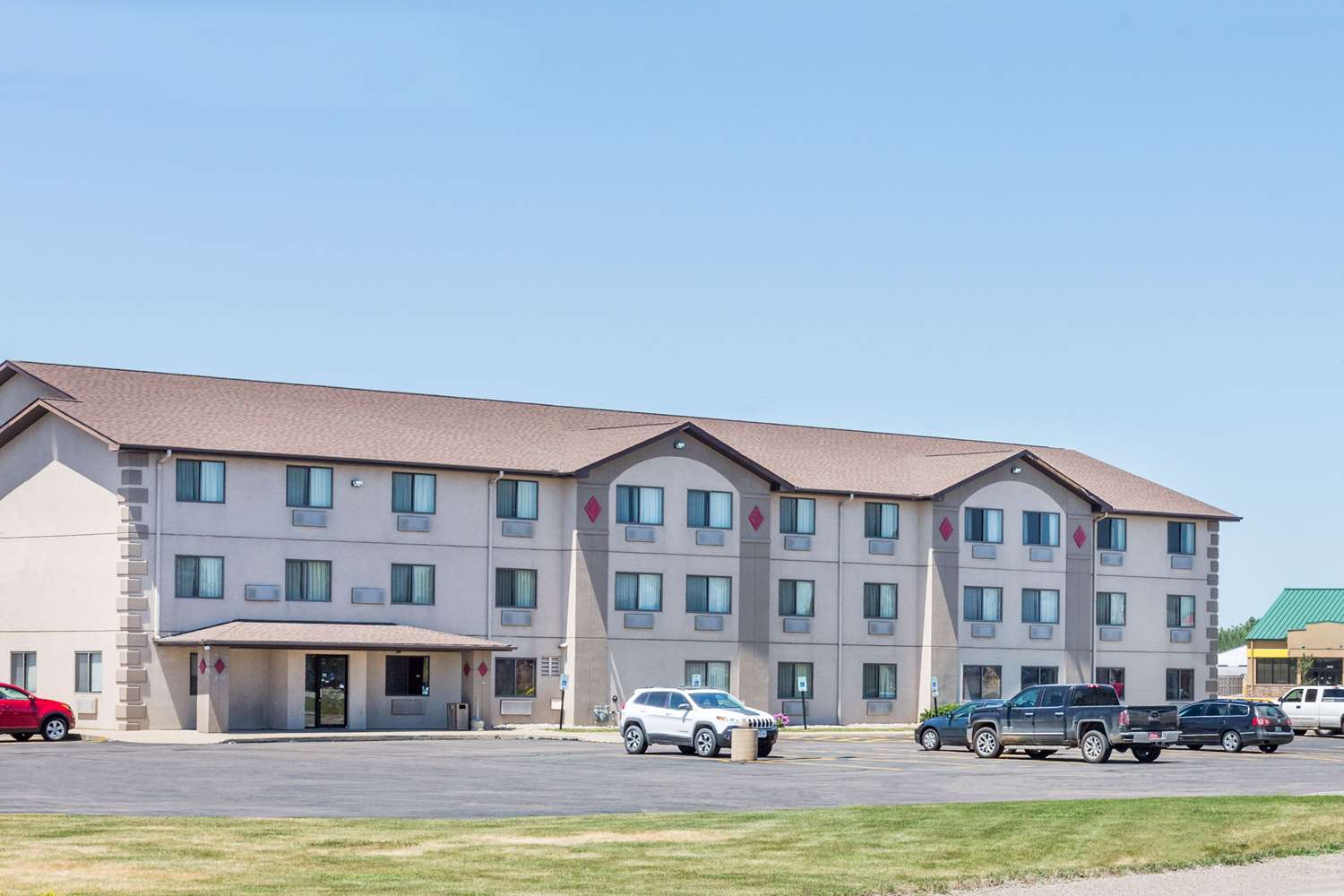 Super 8 by Wyndham Sioux City South 2/19