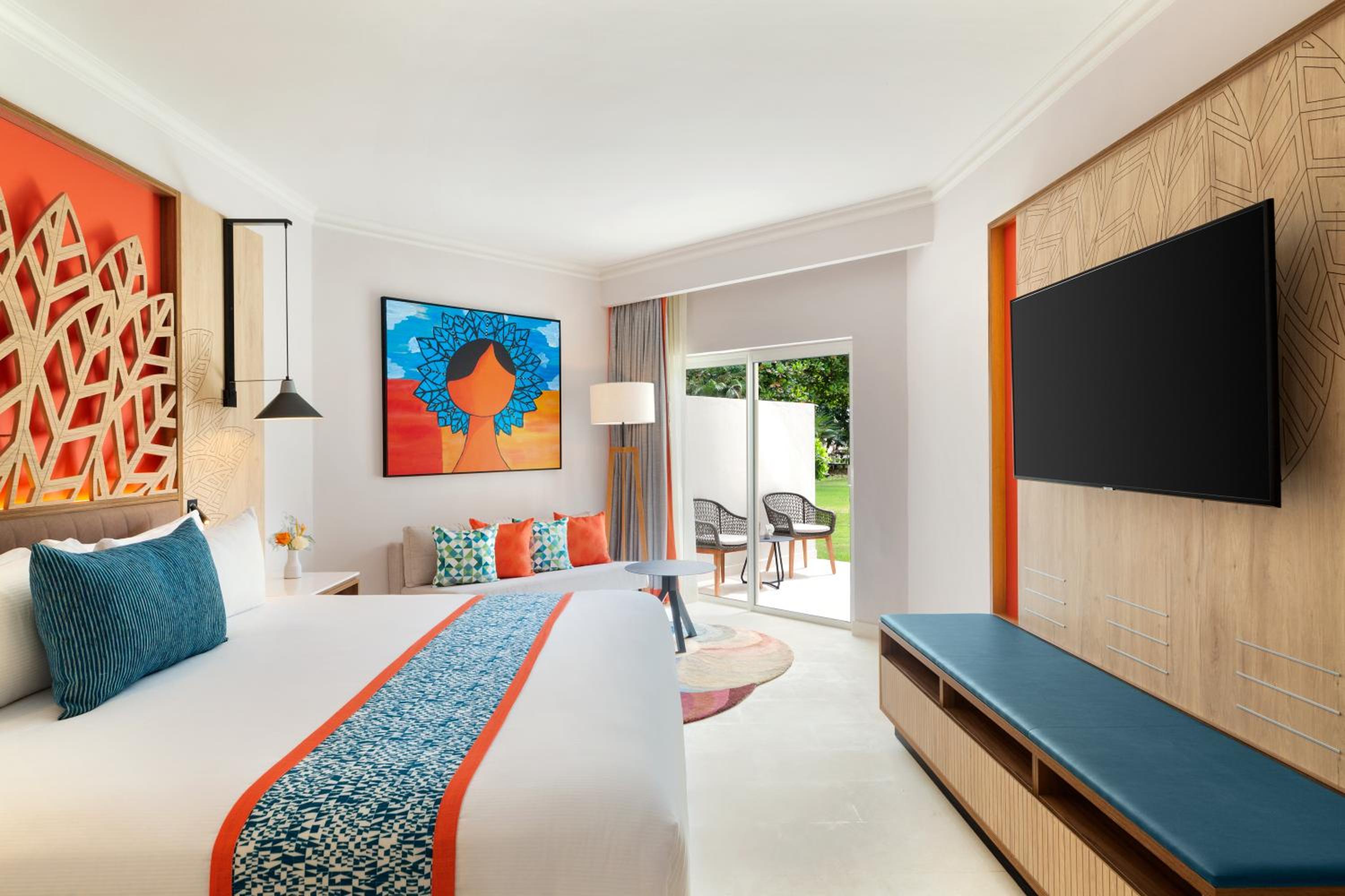 Preferred Club, King Bed, Garden View