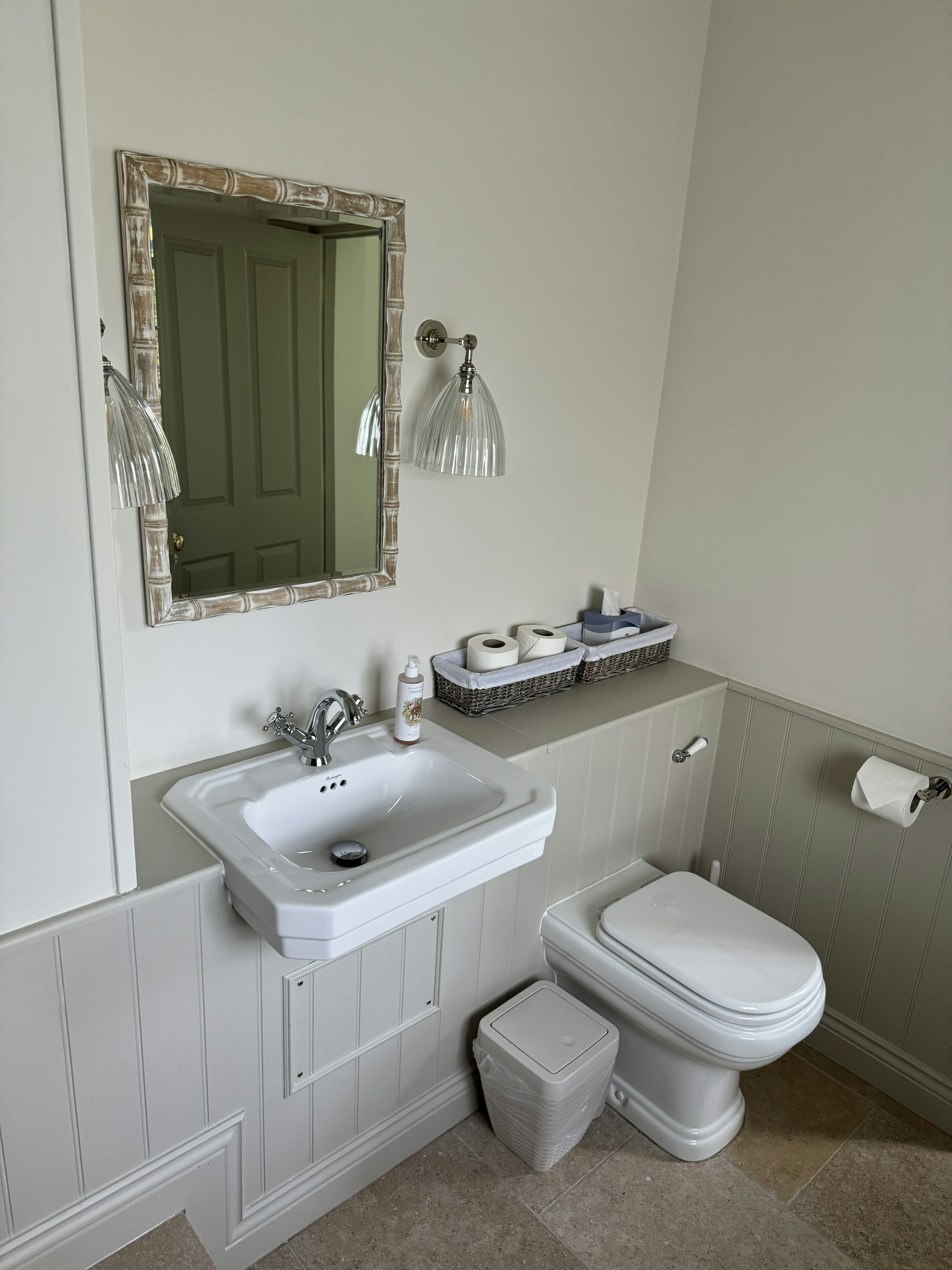 Mercure Newbury Elcot Park Hotel 58/59