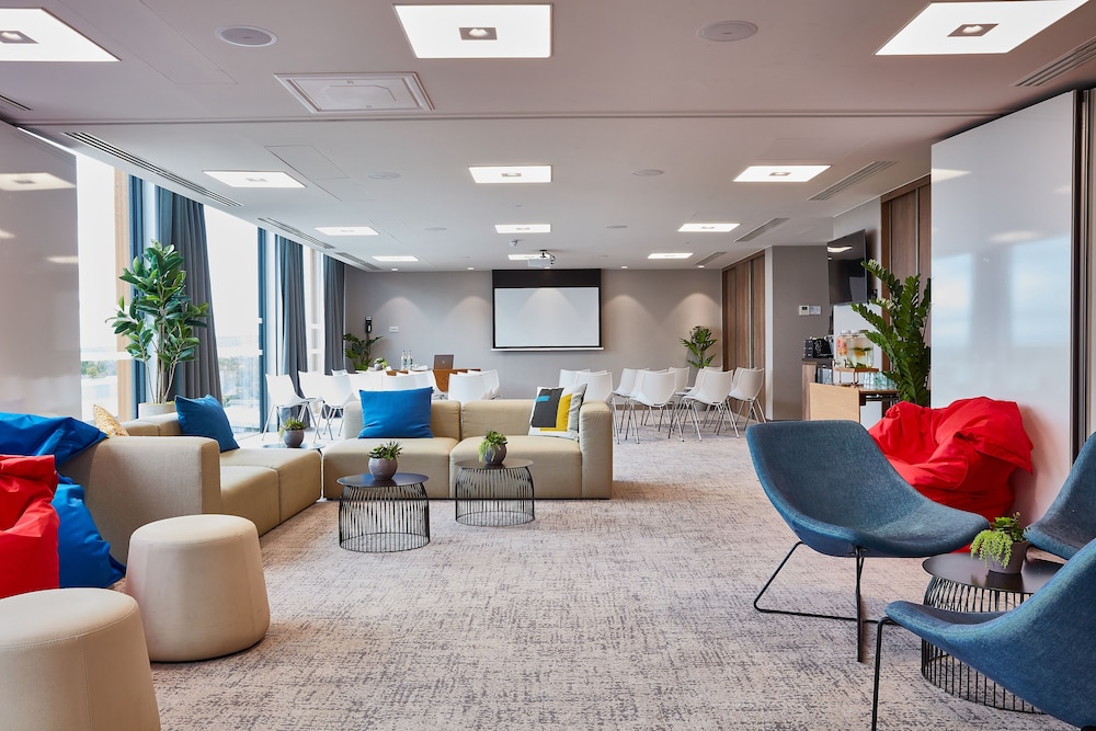 Courtyard By Marriott Edinburgh West 28/55