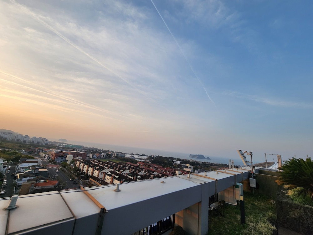 Seogwipo JS Hotel 63/66