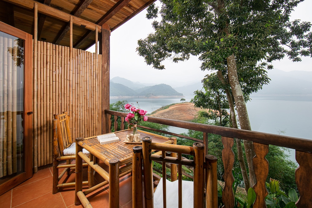 Mai Chau Hideaway Lake Resort 38/72