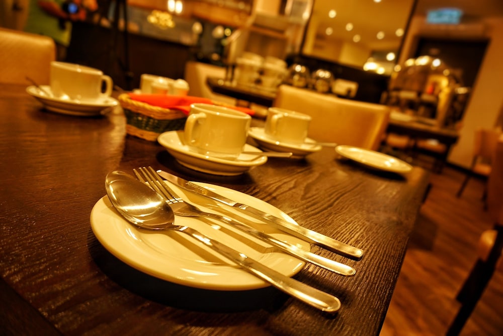 Merchant Hotel 44/66