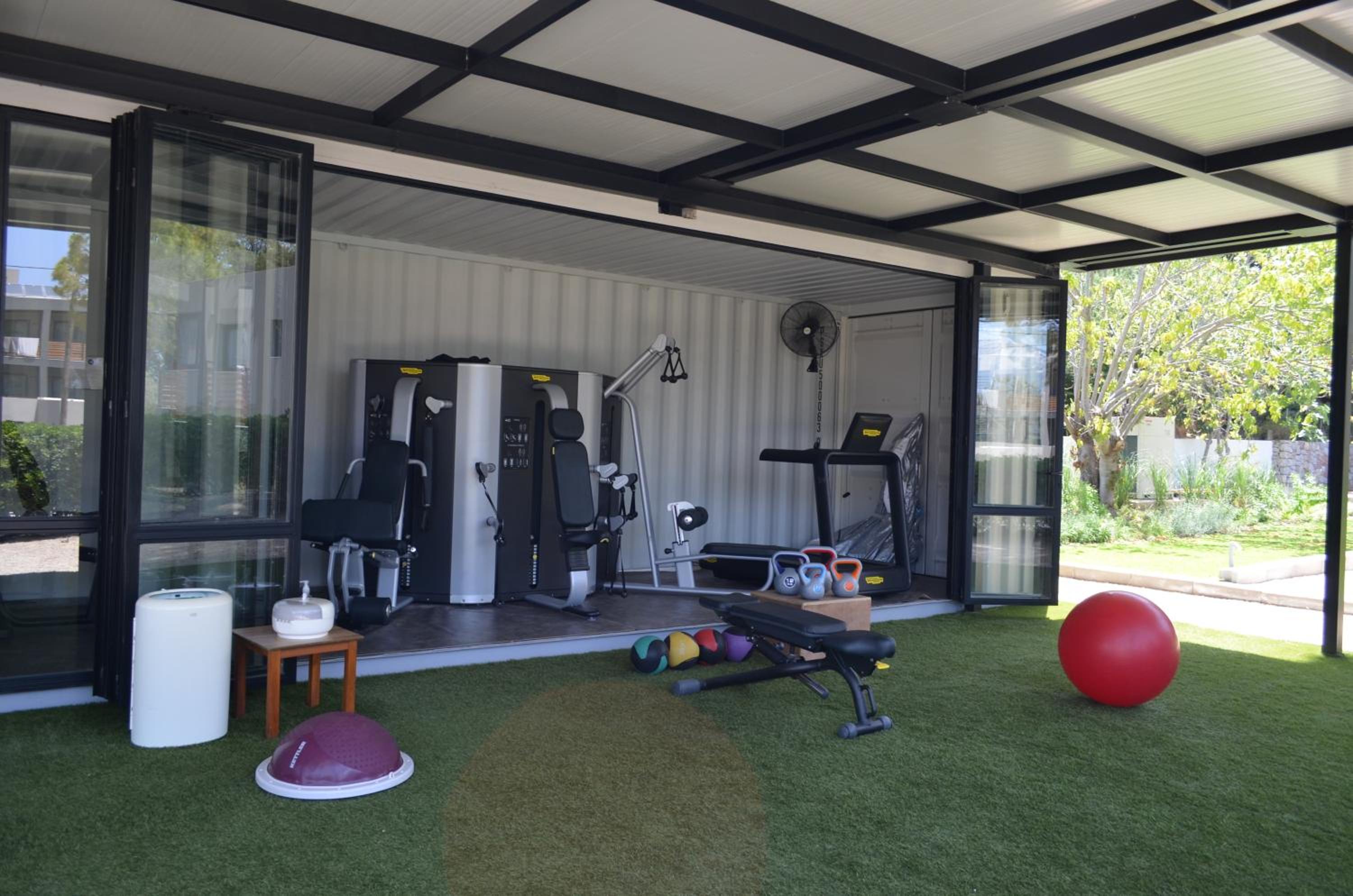 COOKS CLUB IALYSOS RHODES ADULTS ONLY 59/83