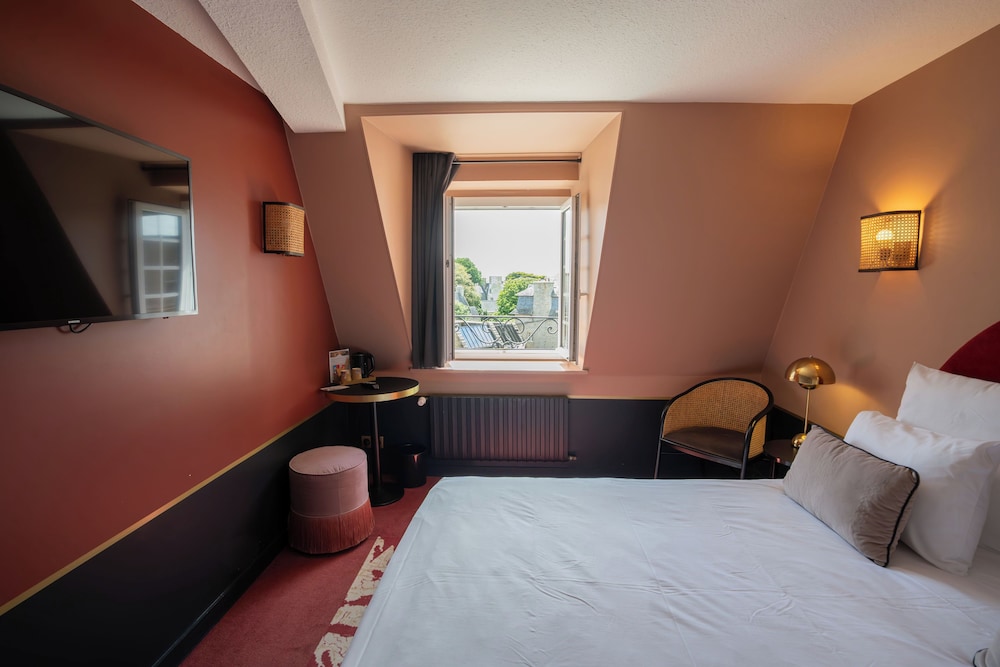 Old Town, Double Bed