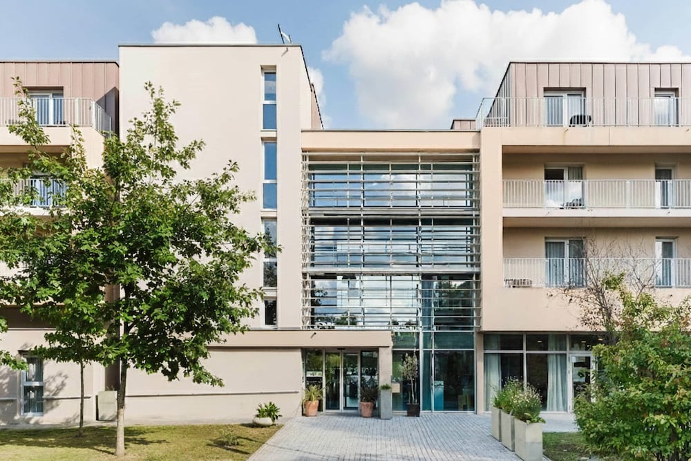 Quality Aparthotel Dinan 2/27