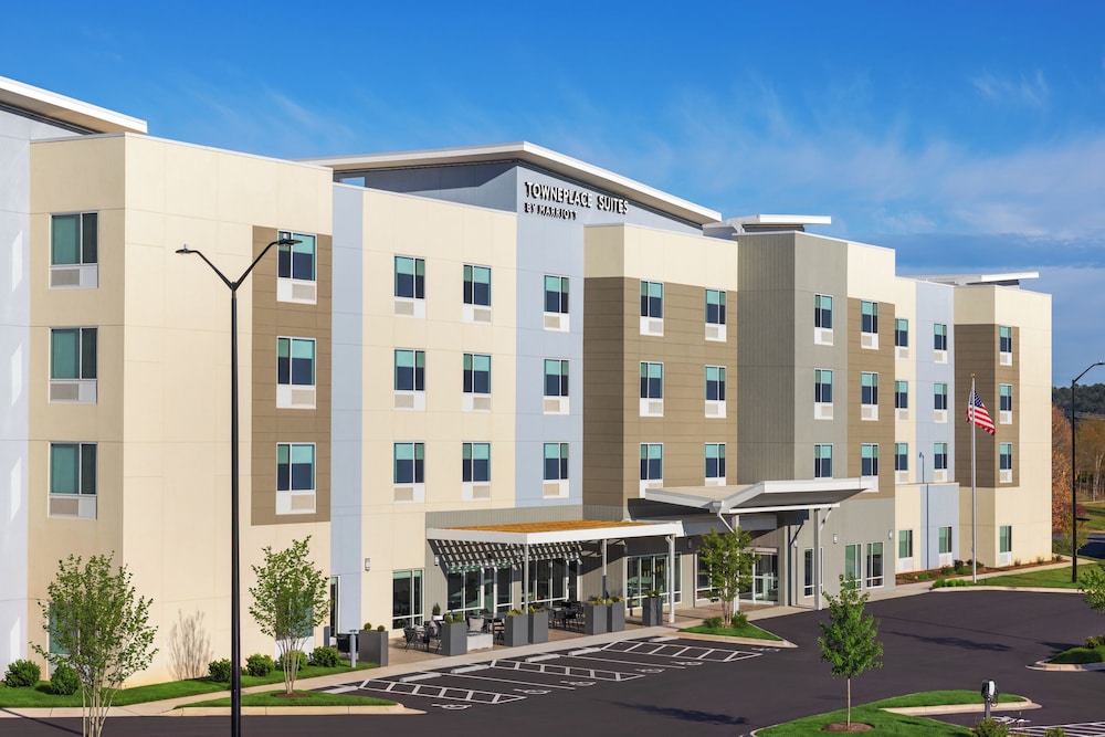 TownePlace Suites by Marriott Hickory 1/32