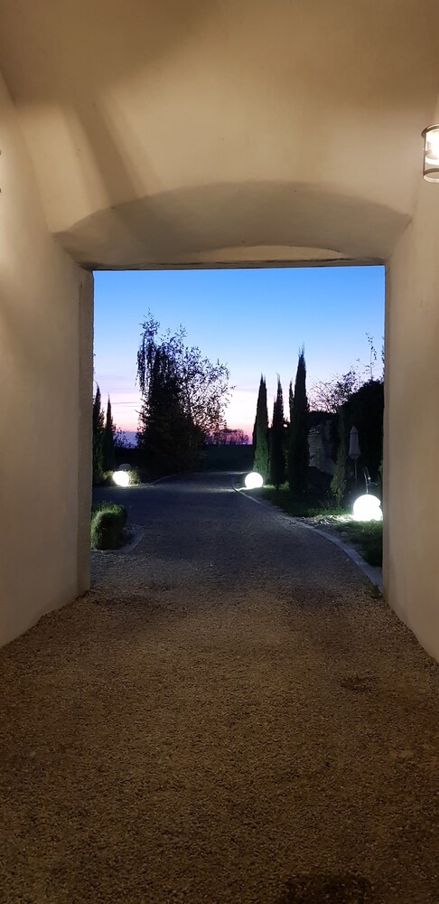 Les Chambres De La Renaissance 3/50