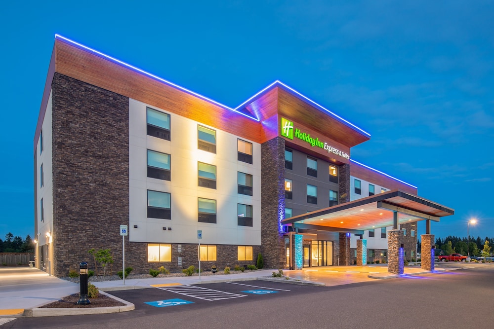 Holiday Inn Express Suites Camas Vancouver 1/33