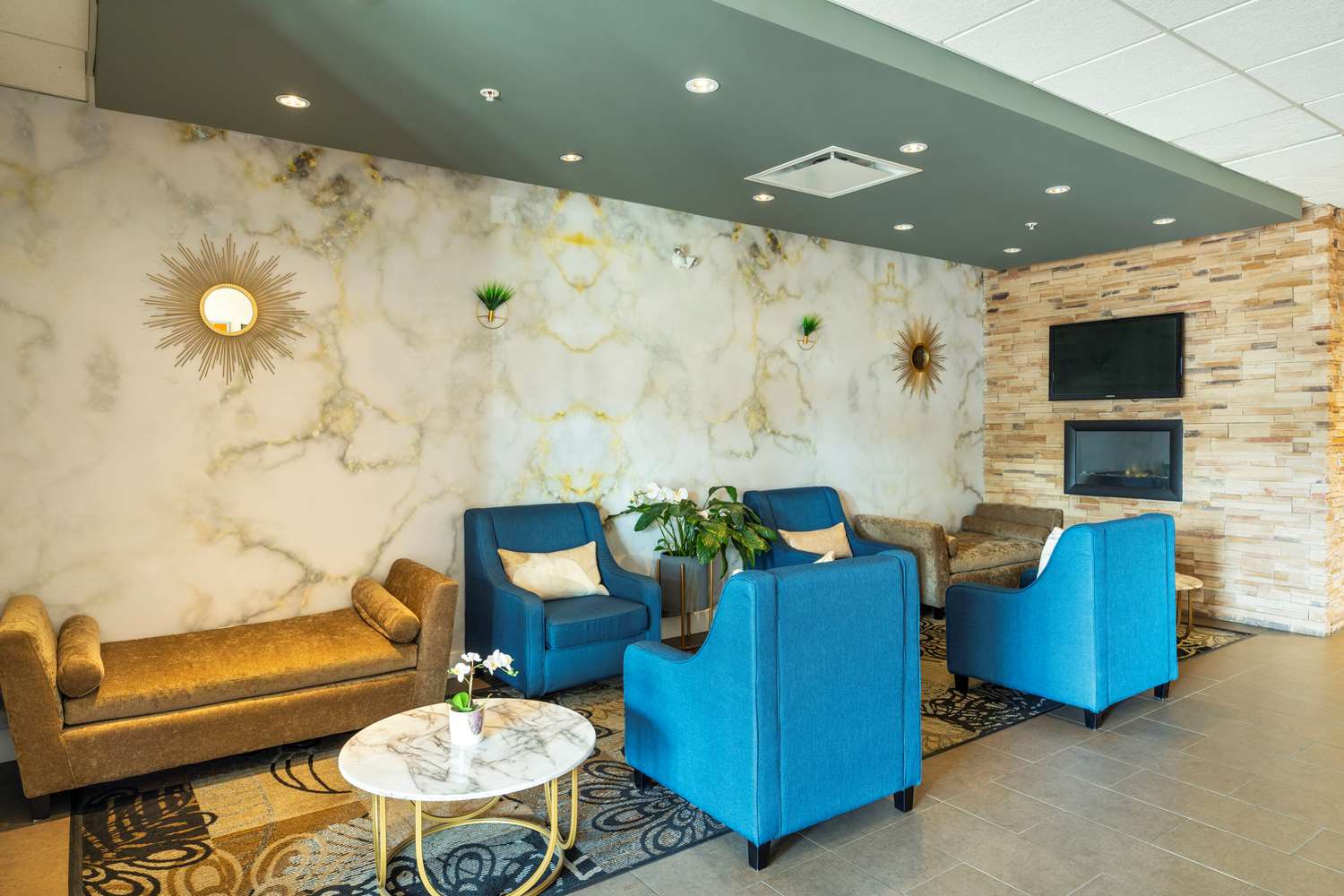 Comfort Inn & Suites Surrey 30/60