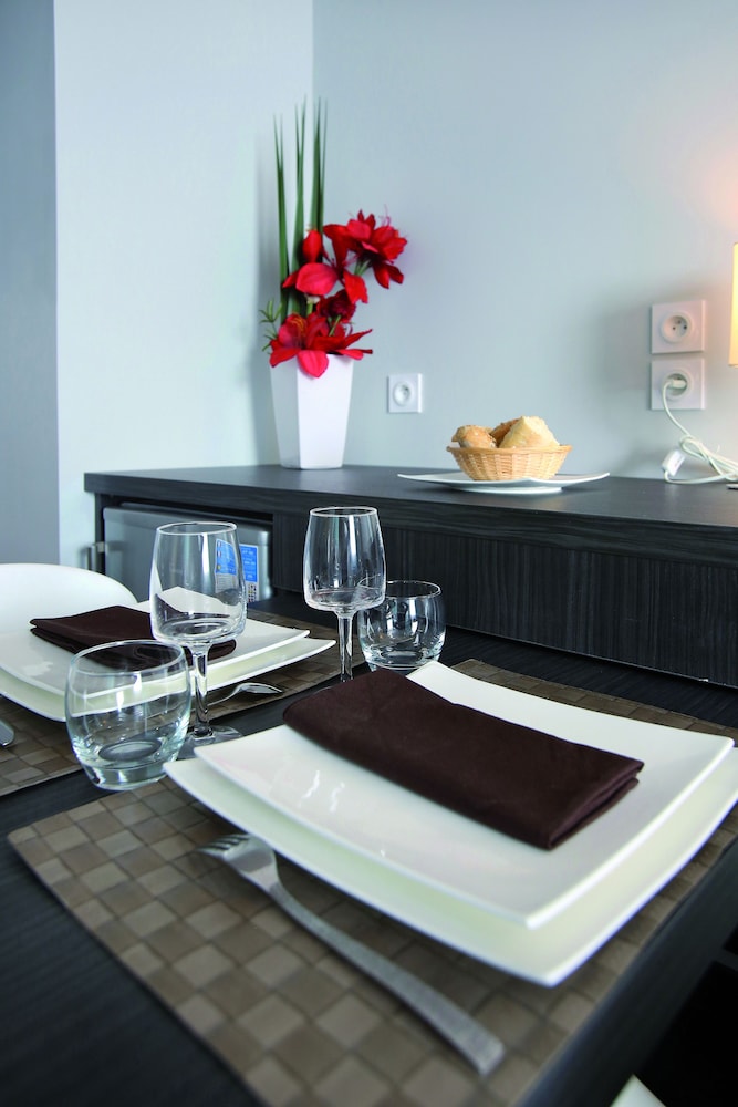 Appart City Confort Montpellier Ovalie 2 62/70