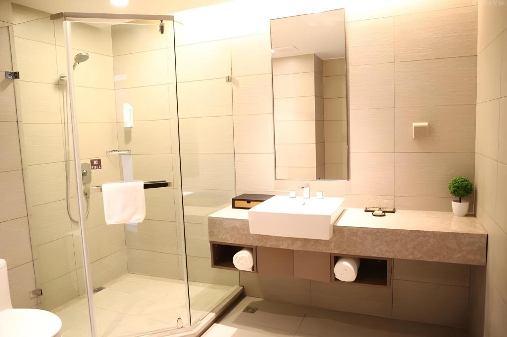 Home Inn Plus (Dali Ancient City South Gate) 42/42