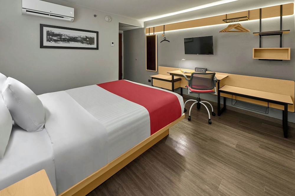 City Express by Marriott Queretaro Jurica 24/71