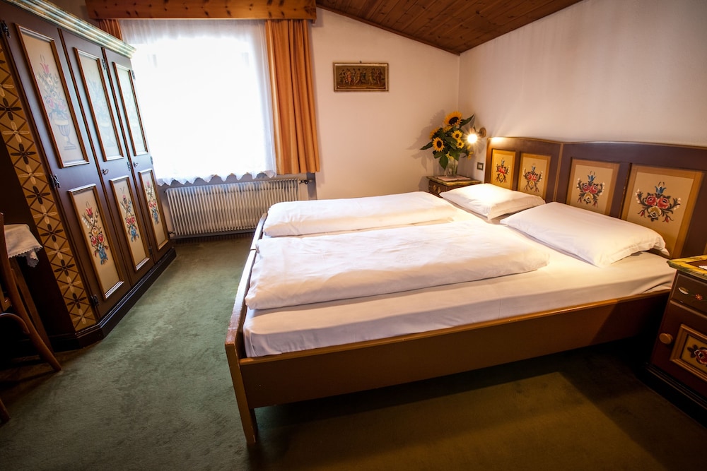 Hotel Ustaria Posta 15/47