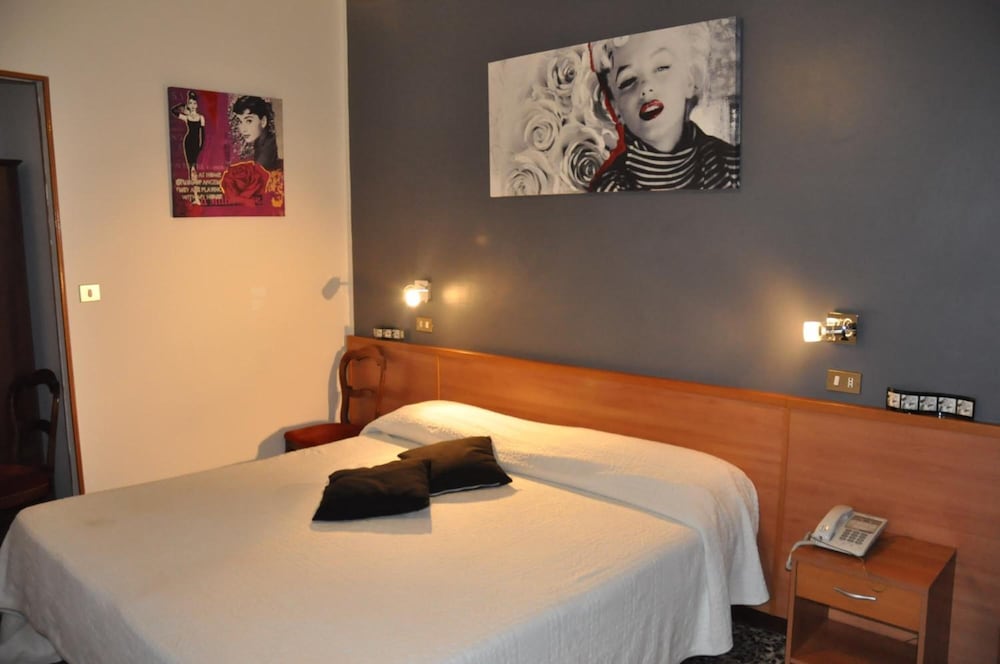 Hotel Vittoriano 7/40
