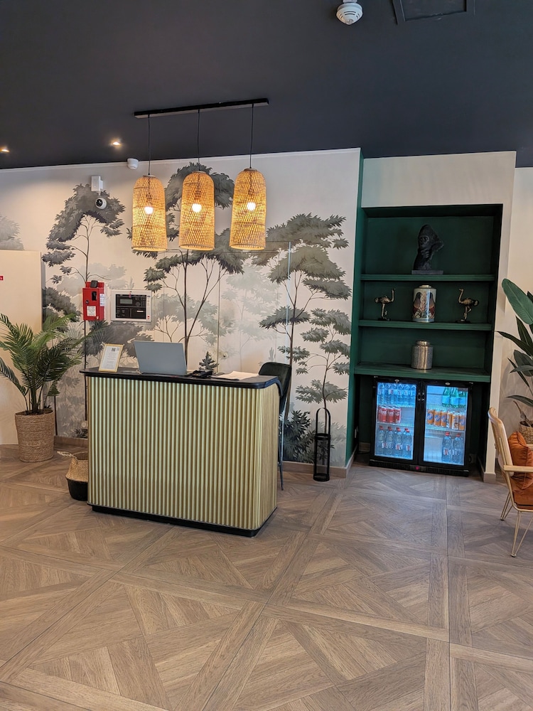 Hotel Kyriad Marseille Centre Paradis Prefecture 7/50