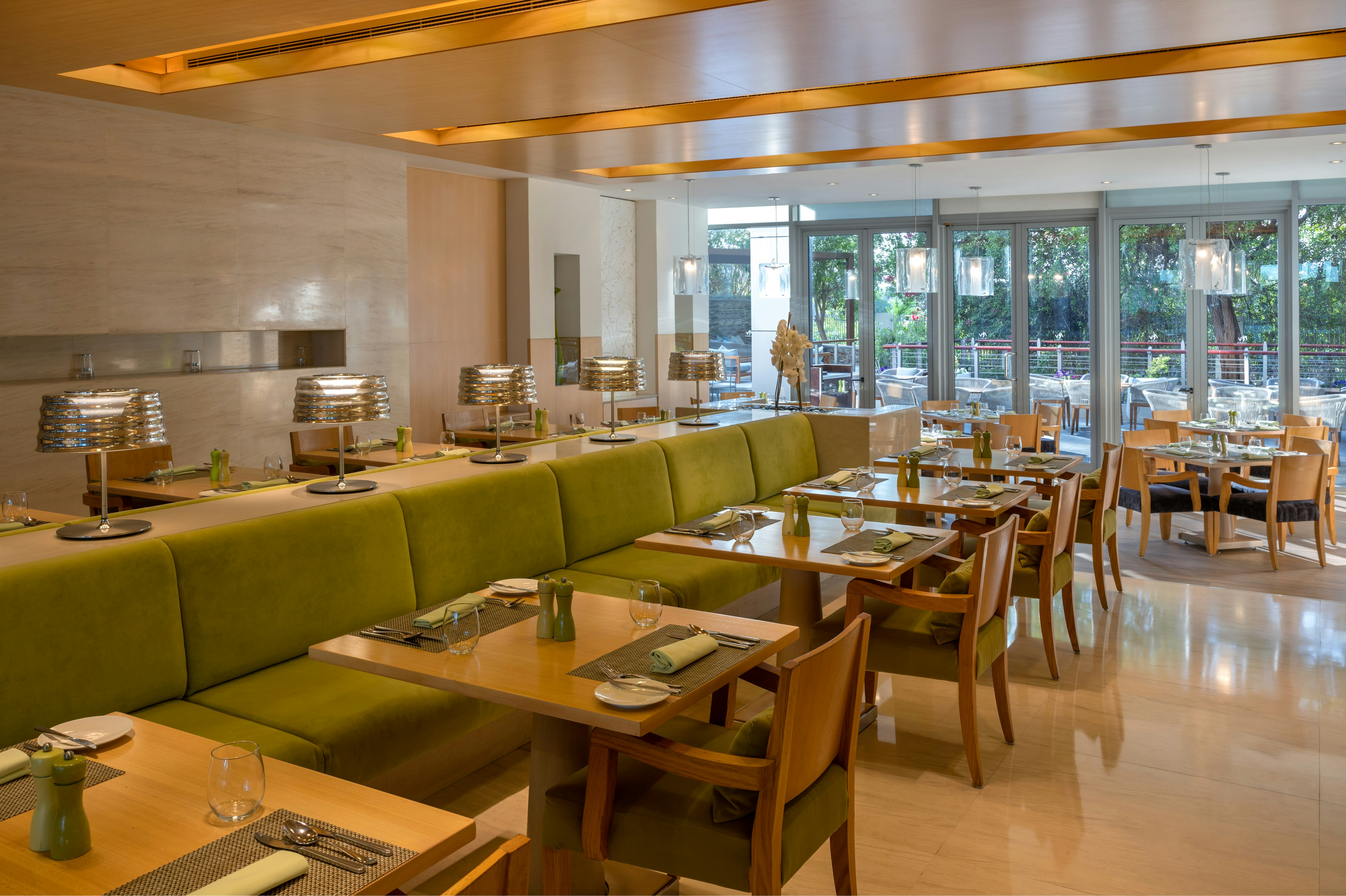 Park Rotana 36/50