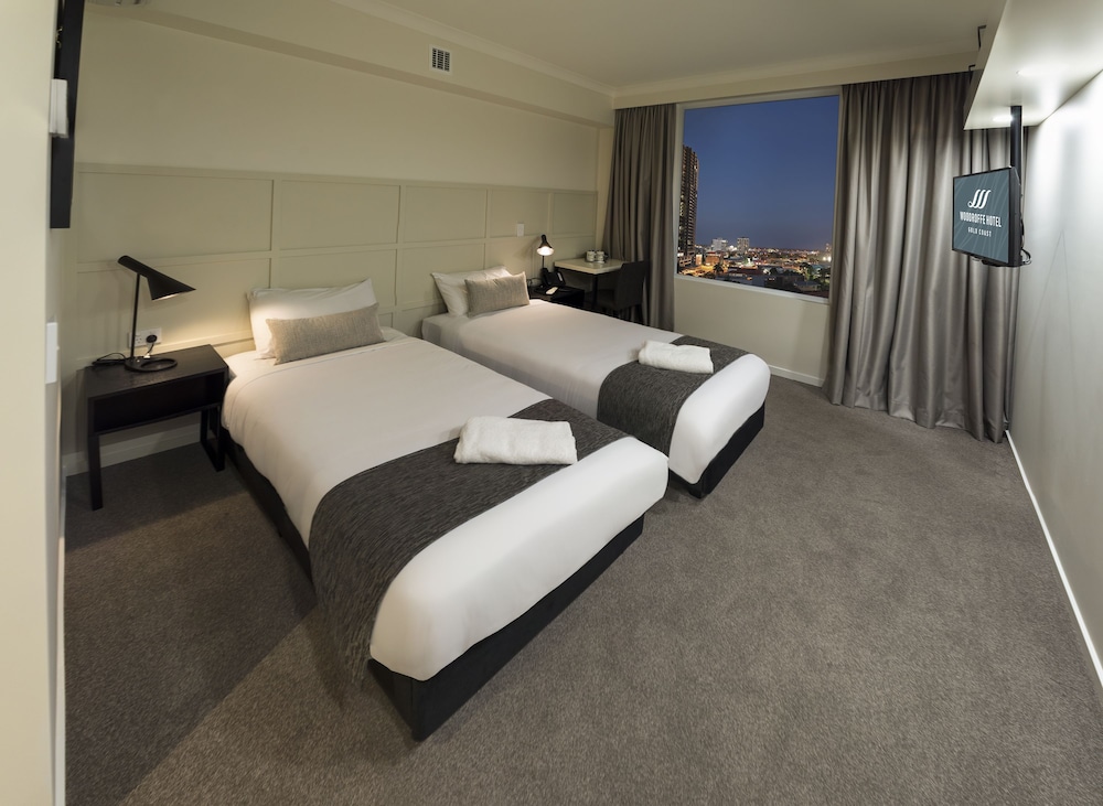 Woodroffe Hotel 20/49