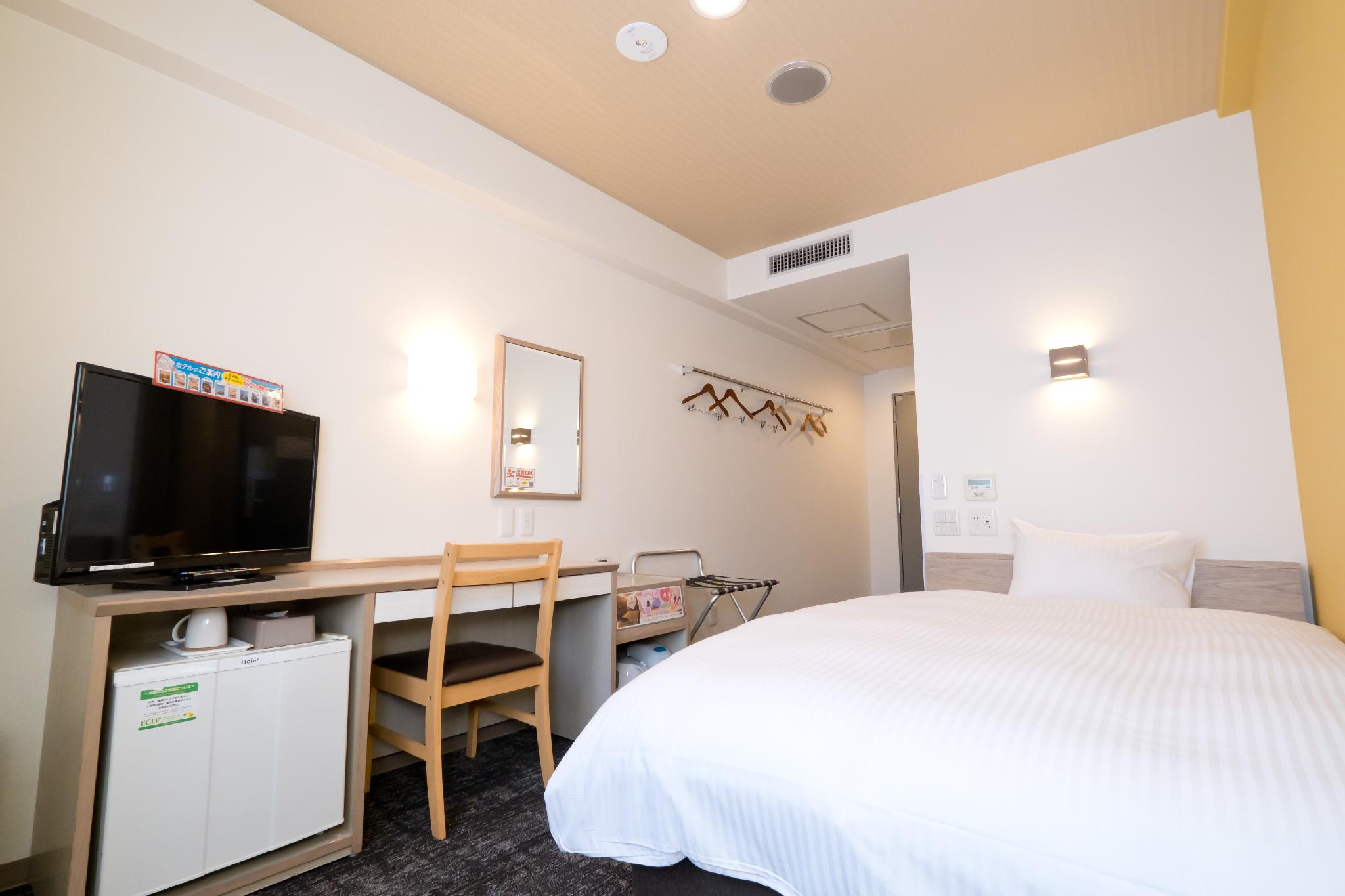 Semi Room, Standard, Single, Semi Double Bed