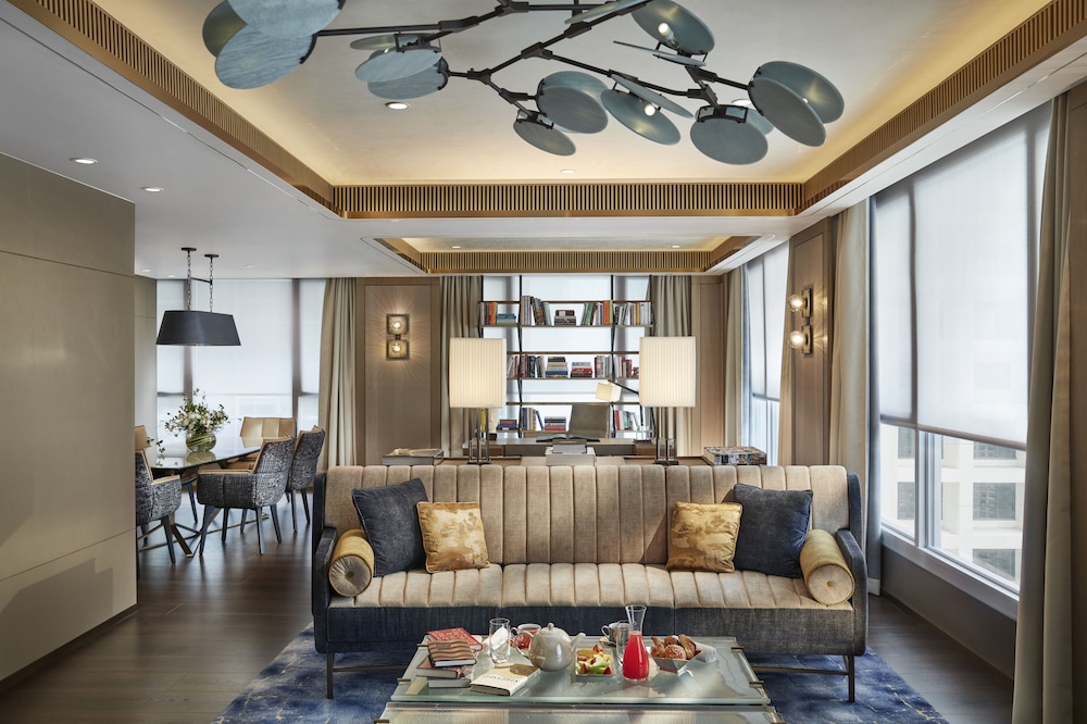 Mandarin Oriental The Landmark, Hong Kong 47/75