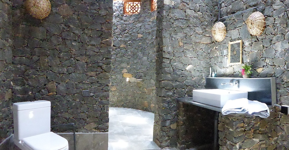 Kurulu Estate 50/50