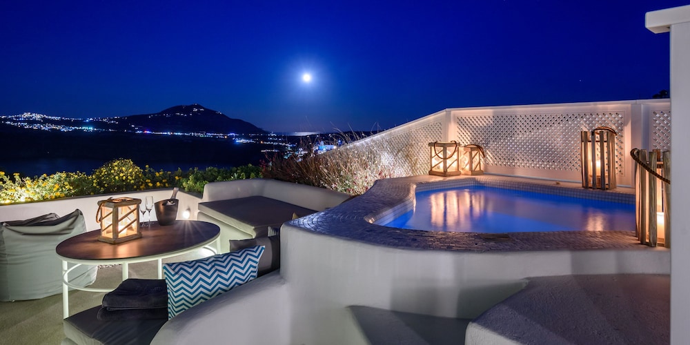 Elements Of Caldera Suites 44/50