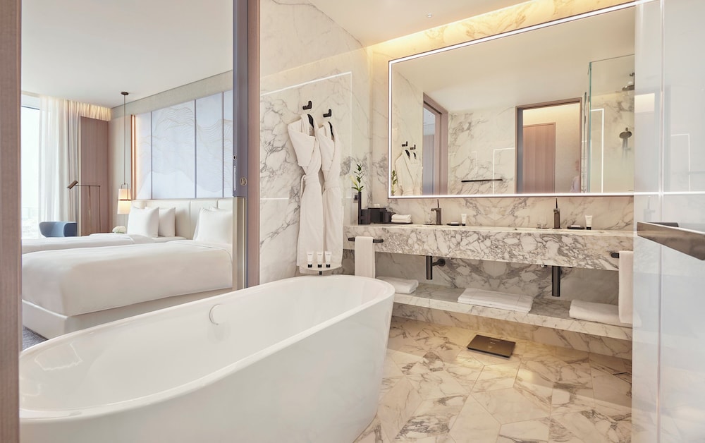 Grand Hyatt Kuwait 46/50