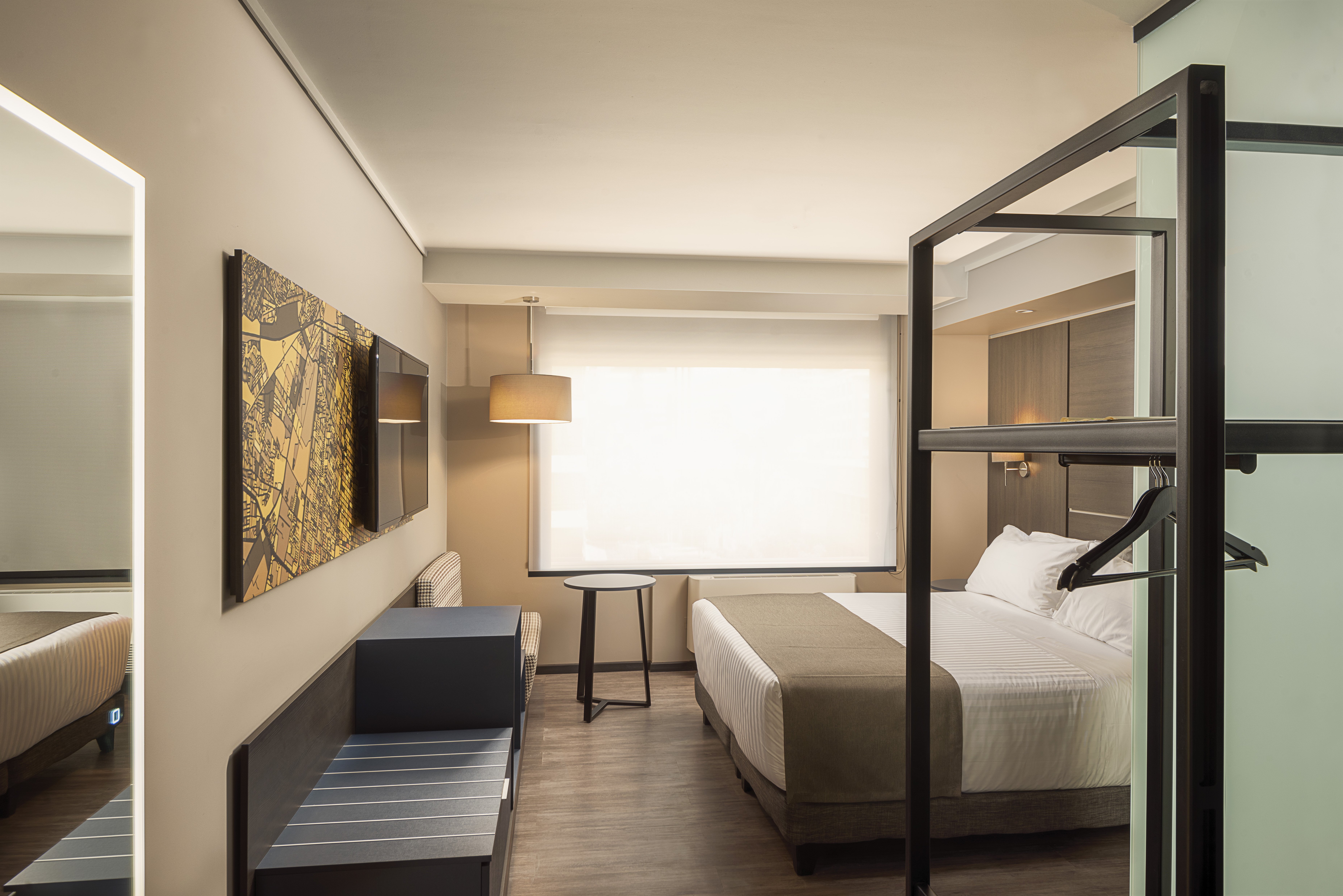 Ola Santiago Providencia, Tapestry Collection by Hilton 10/35