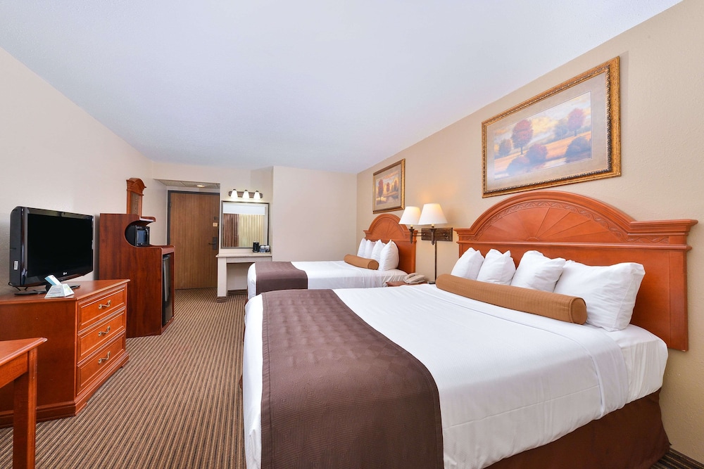 Revel Hotel Minot, SureStay Collection by Best Western 12/66