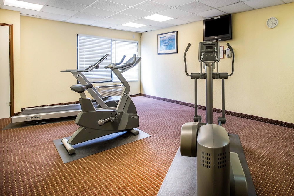 Suburban Extended Stay Warner Robins 24/35