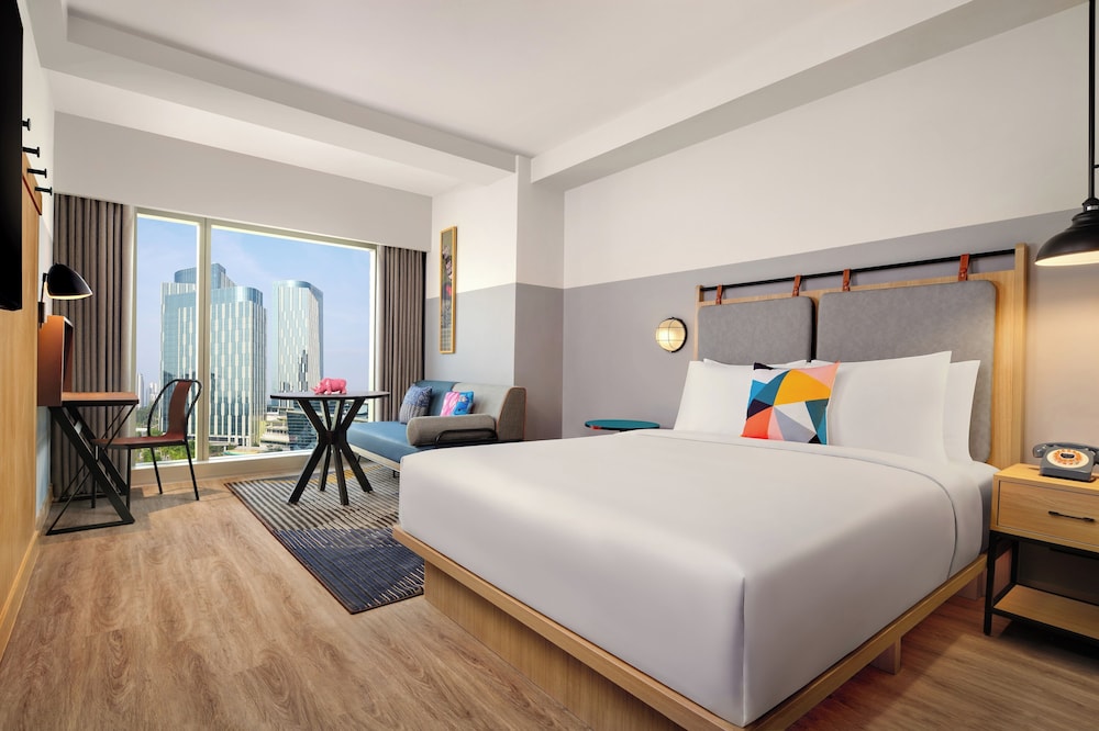 Moxy Putrajaya 6/40
