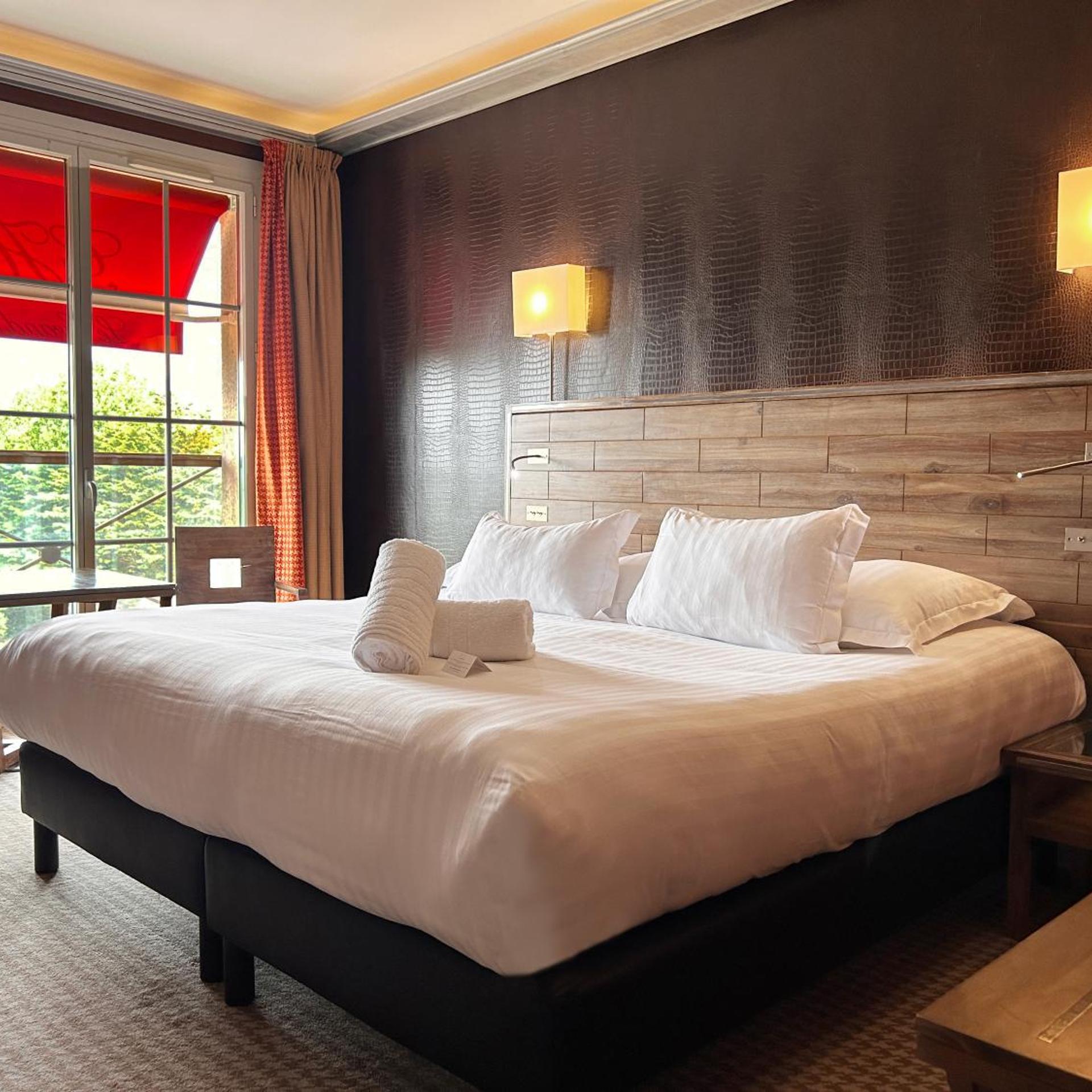 Bay, Superior, Double Bed, with View