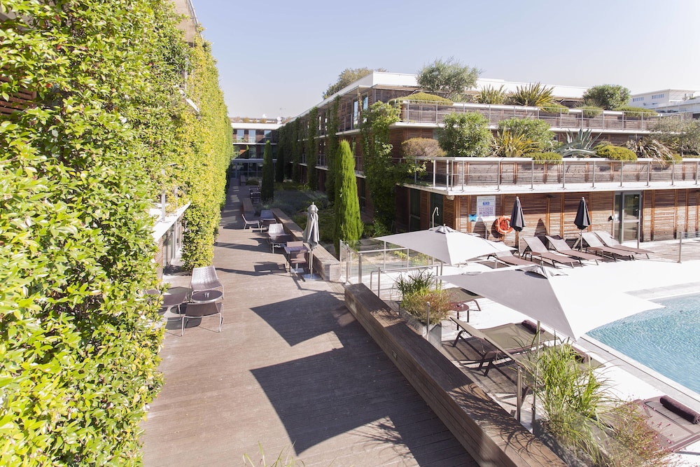 Courtyard Montpellier 1/42