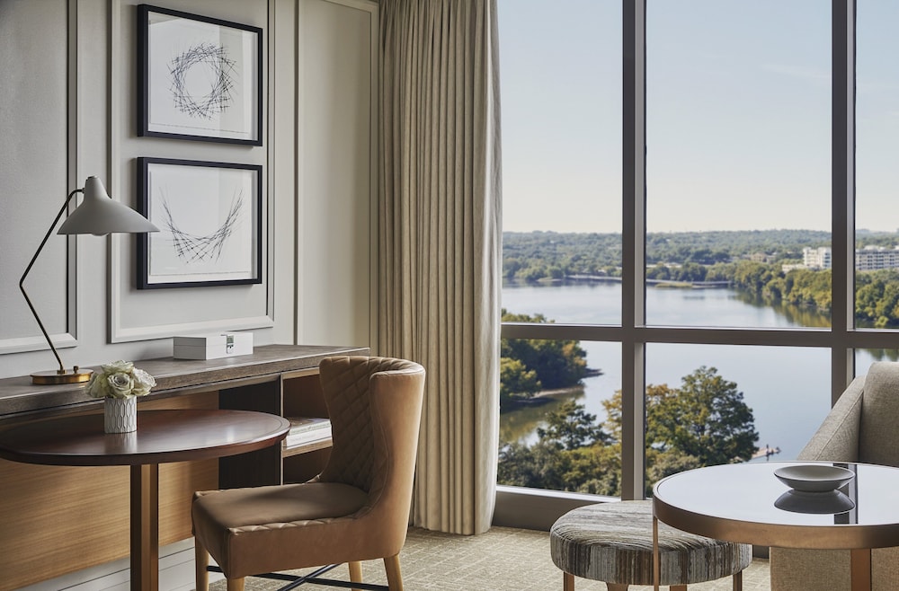 Four Seasons Hotel Austin 28/35