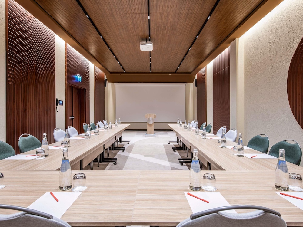 Swissotel Tbilisi 94/102