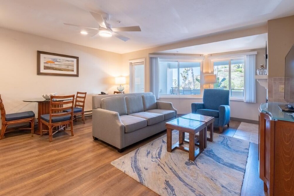 San Clemente Cove 33/55