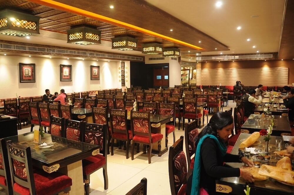 Maharaja Regency 24/27