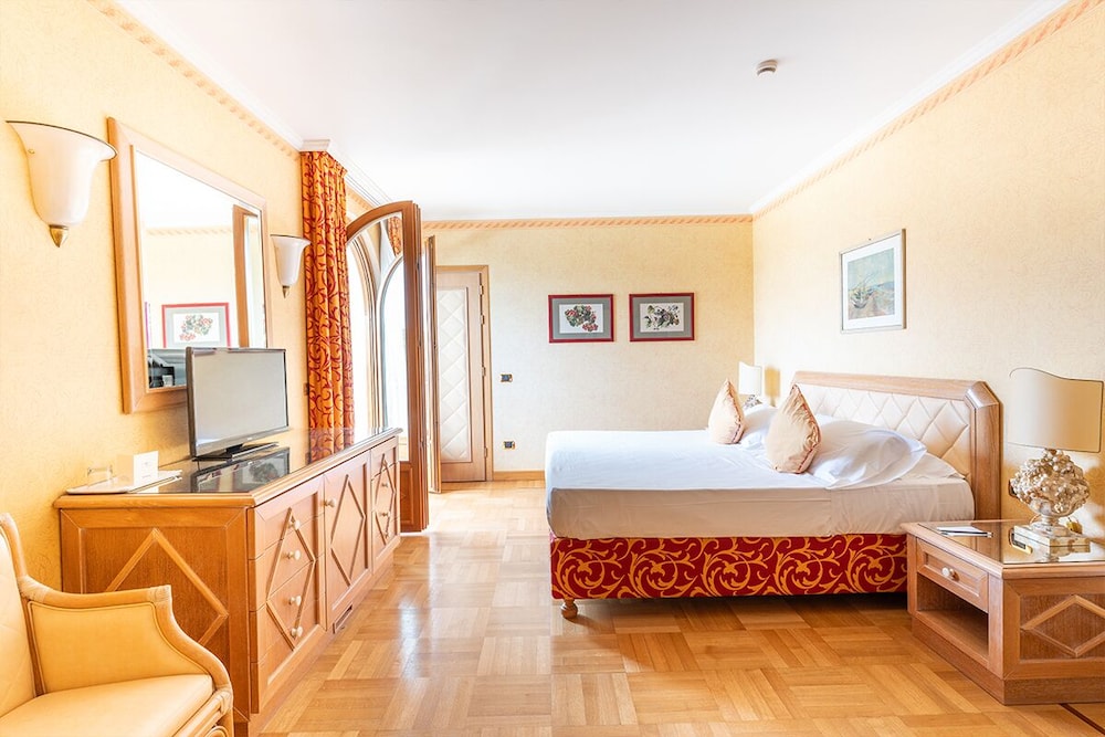 1 Bedroom, Modern, King Bed