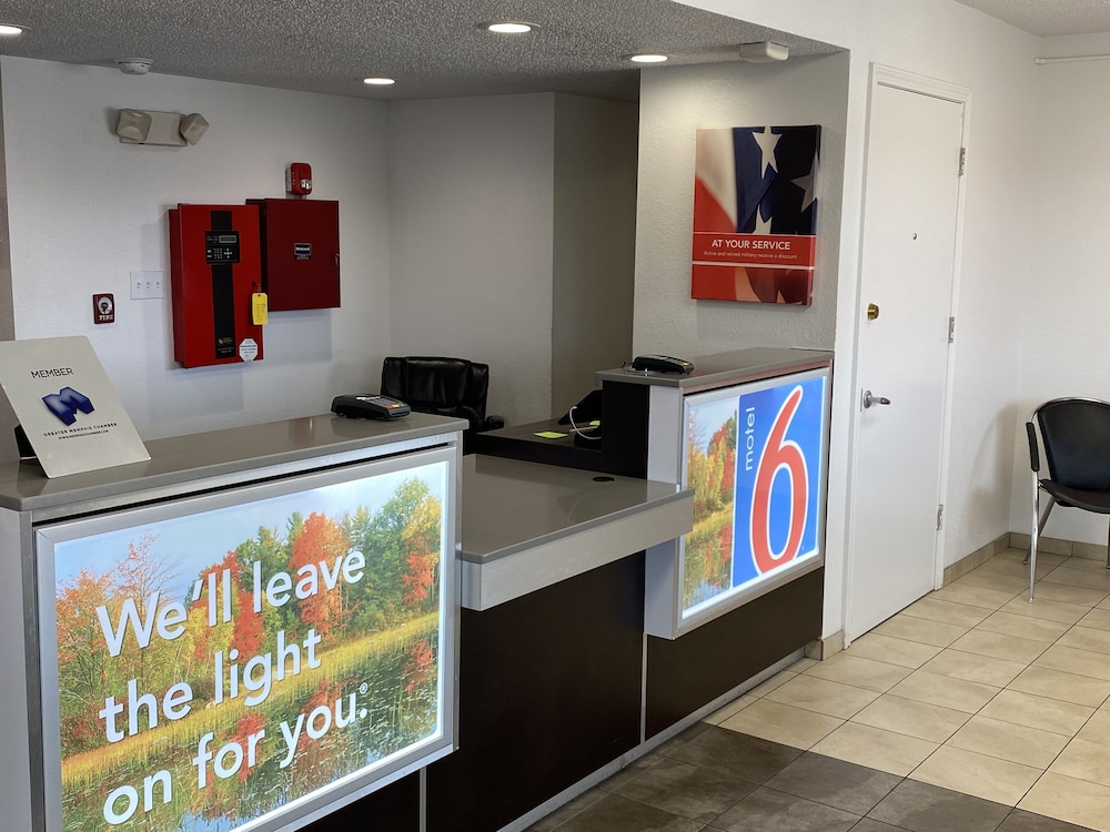 Motel6 Memphis, TN - Downtown 12/58