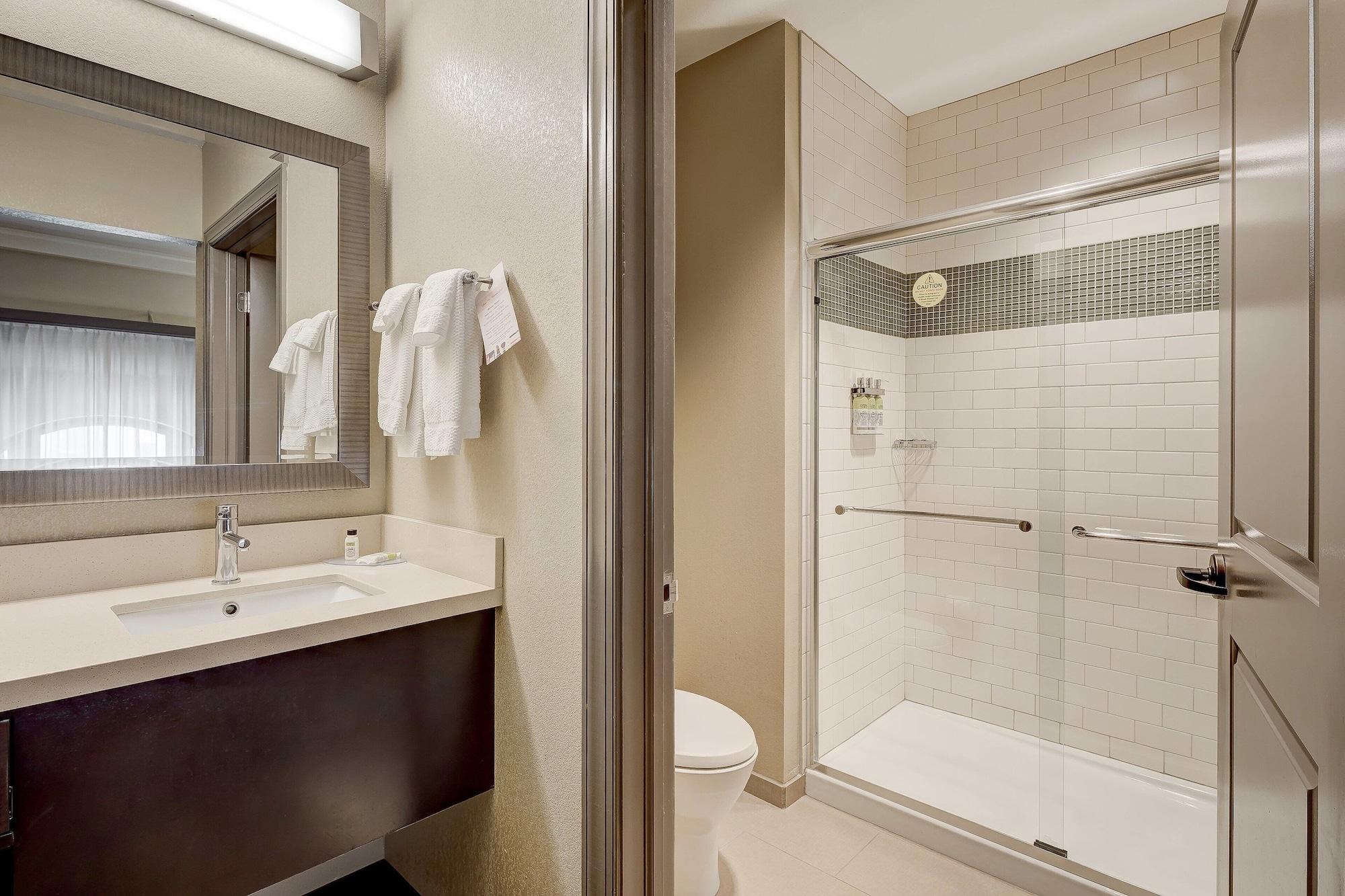 جناح استوديو بمطبخ، Staybridge Suites BALTIMORE INNER HARBOR 2/5