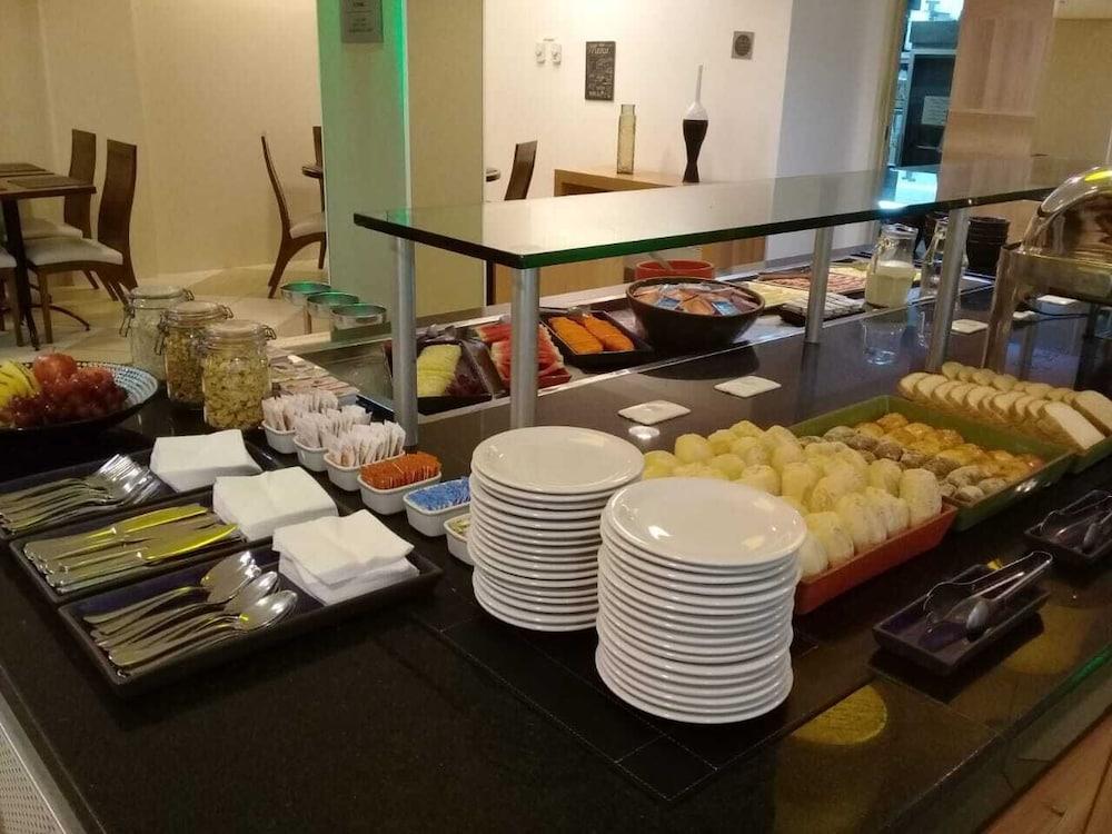 Ibis Styles Macae 16/20