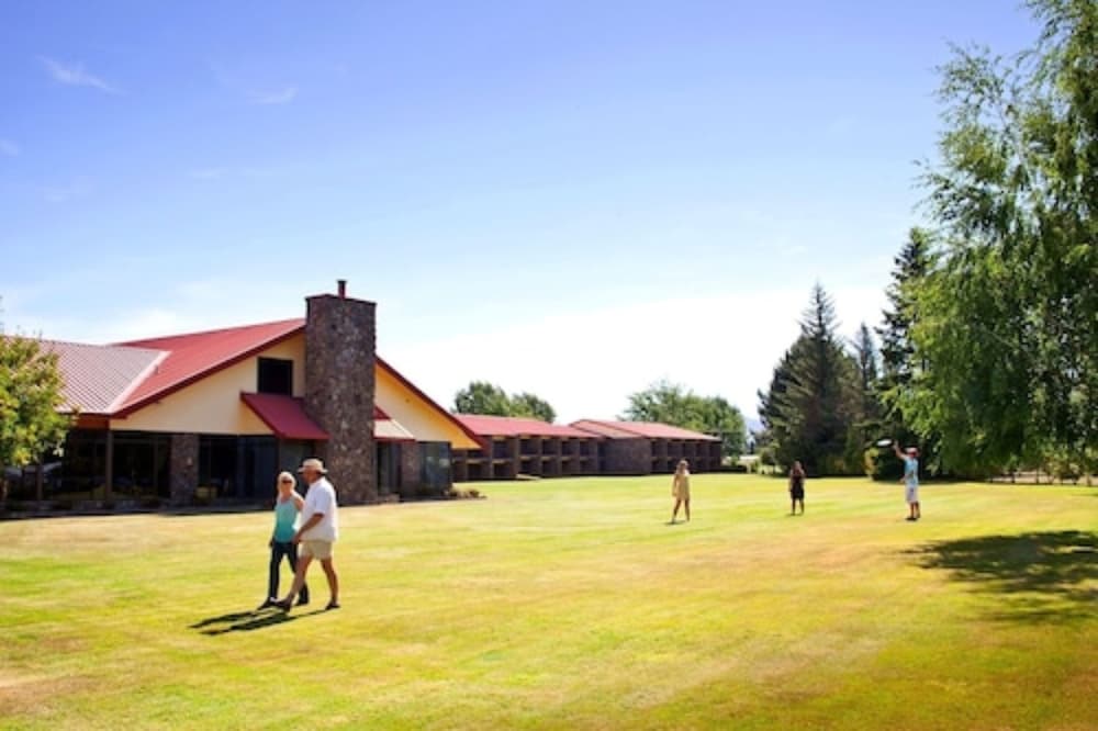 Distinction Mackenzie Country Hotel Twizel 7/57