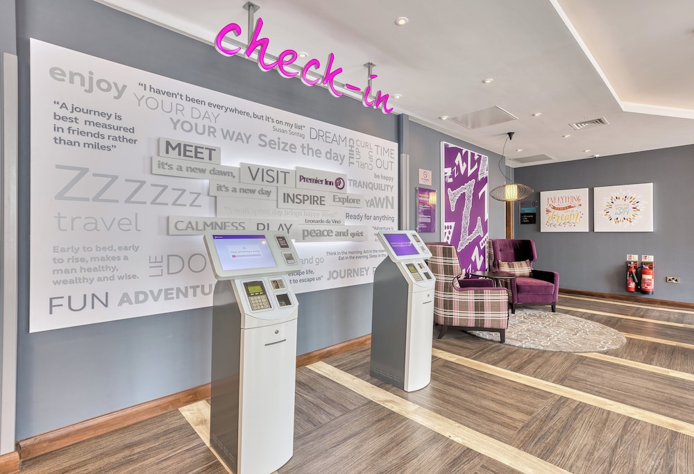 Premier Inn London Hammersmith (Shepherds Bush Road) 30/47