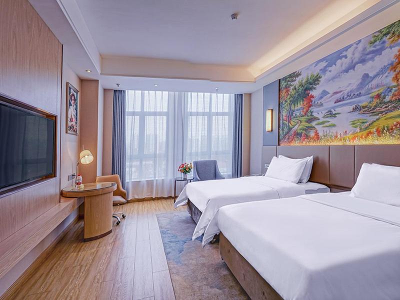 Vienna International Hotel (Chongqing Yijiaba) 10/17