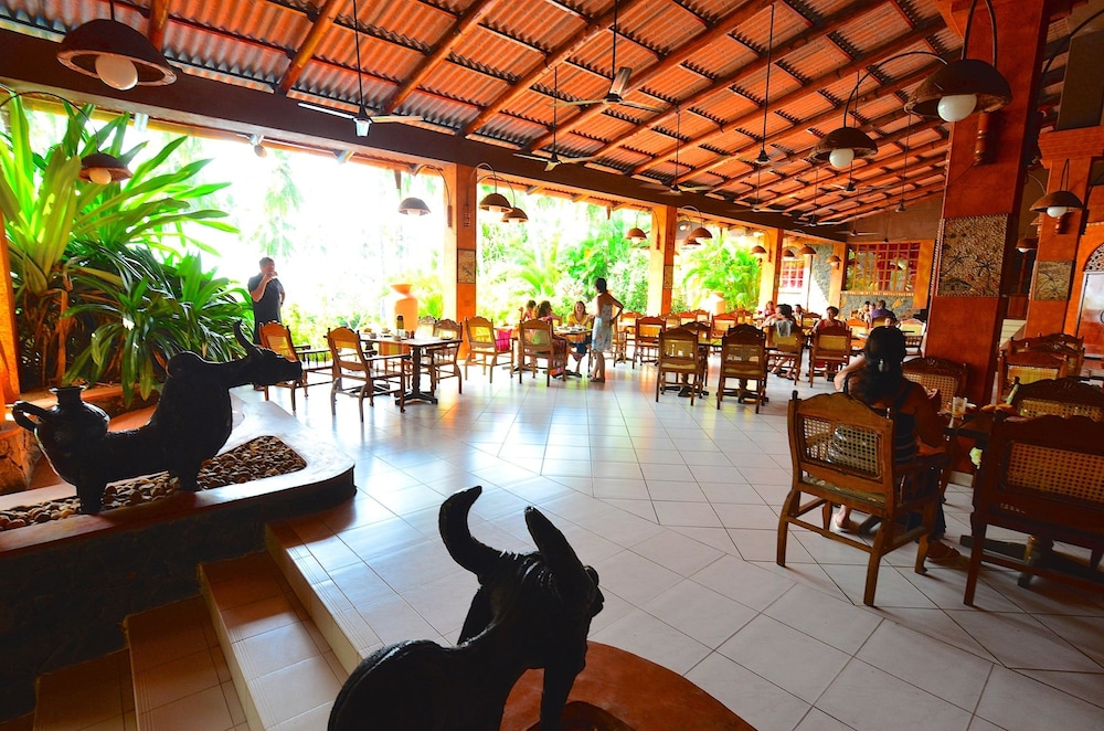 Eva Lanka Hotel 38/58