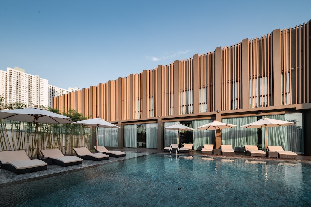 Mandarin Eastville Pattaya 50/72