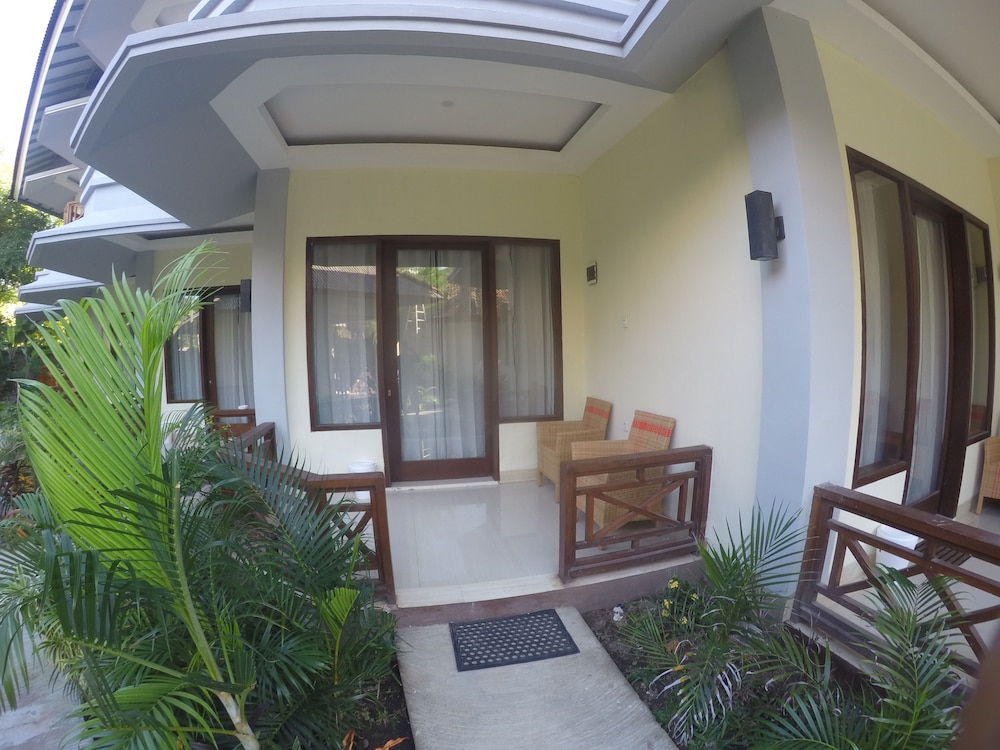 Coral Beach 2 Bungalow 9/50
